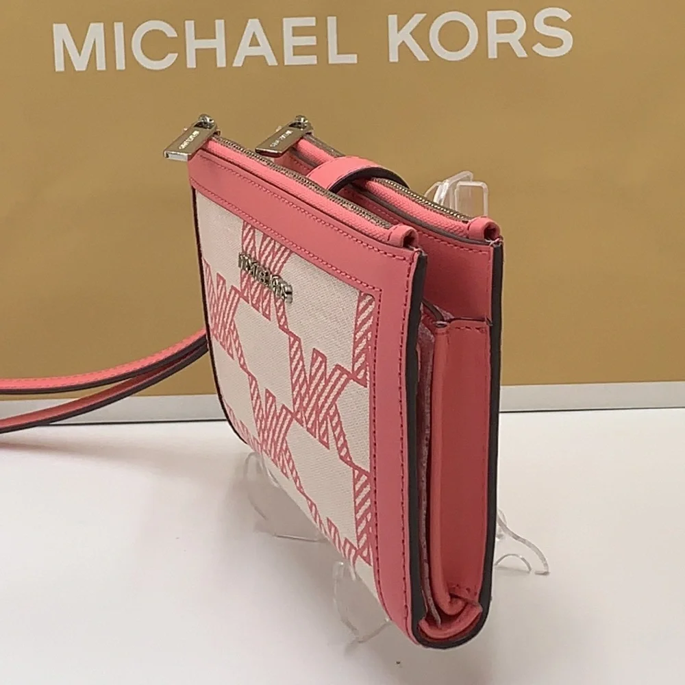 MICHAEL KORS JET SET TRAVEL LARGE DOUBLE ZIP WRISTLET WALLET TEA ROSE COLOR